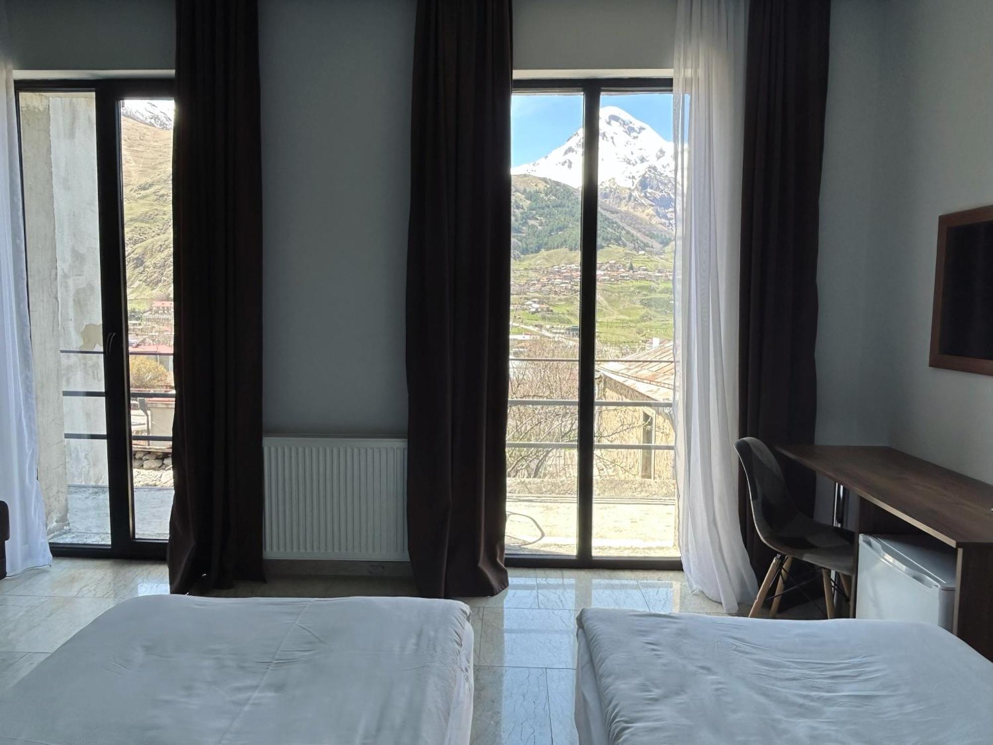Hotel Shushabandi Kazbegi Esterno foto